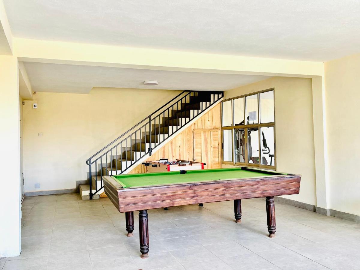 Hotel - Appartement Meuble " Les Flots Bleu " Antananarivo Eksteriør bilde